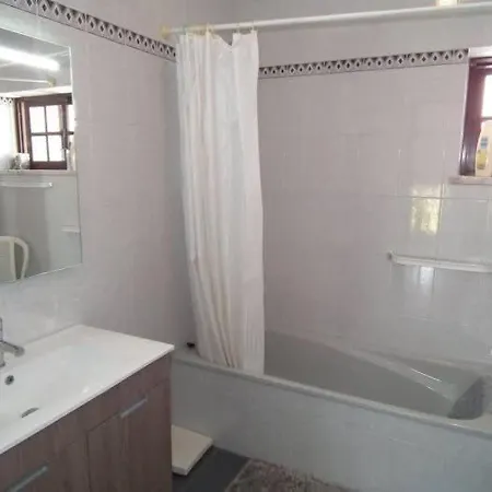 Casa Kika Pereira, Ganzes Haus Bis 11 Personen Ferienhaus Lourinhã